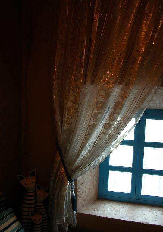 Kasbah Iswan Panzió Kelaat-M'Gouna Kültér fotó