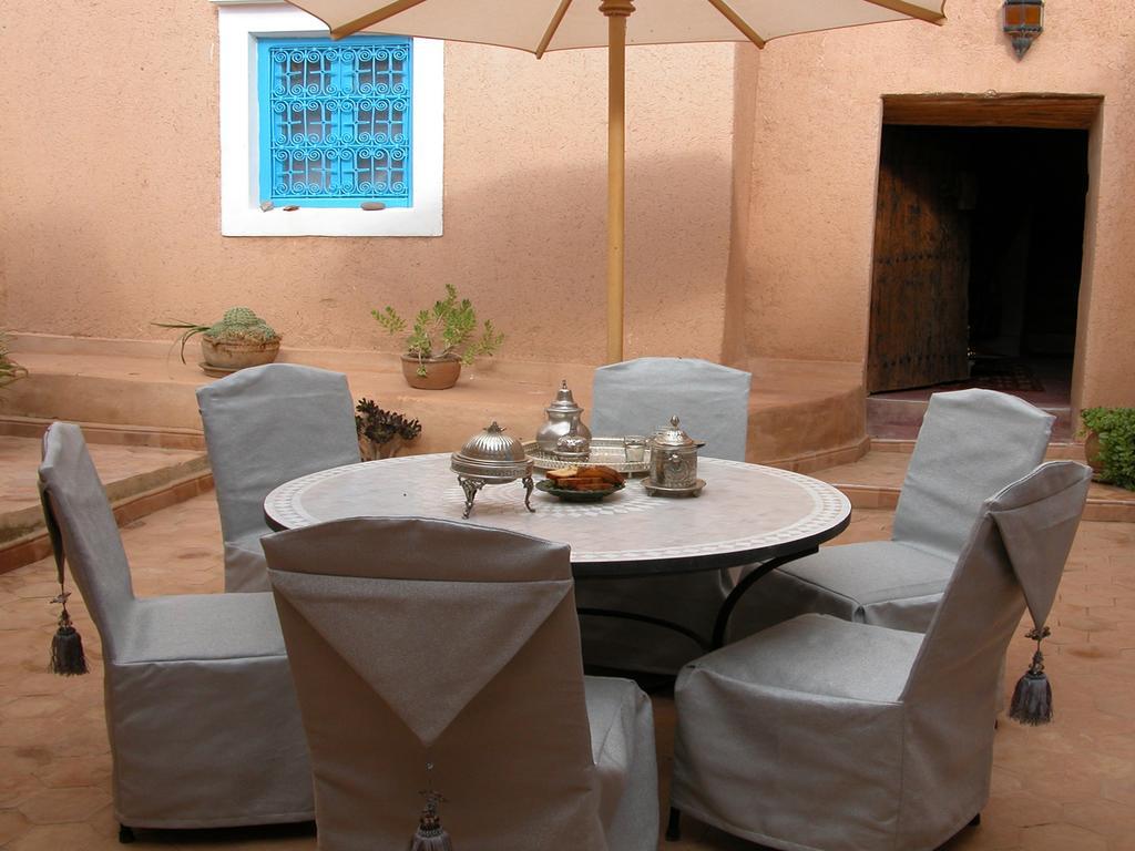Kasbah Iswan Panzió Kelaat-M'Gouna Kültér fotó