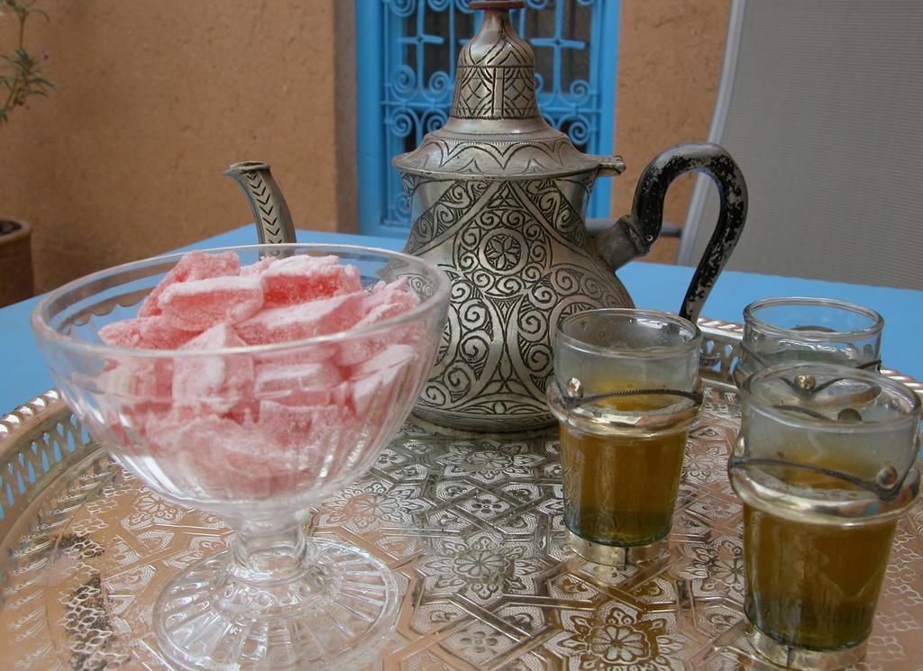 Kasbah Iswan Panzió Kelaat-M'Gouna Kültér fotó